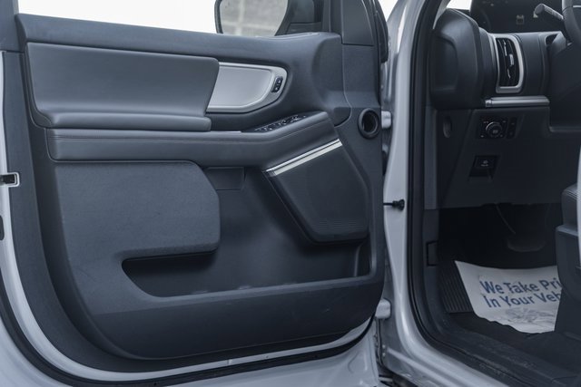 Certified 2025 Ford Expedition Active image 50