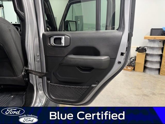 Used 2020 Jeep Gladiator Overland w/ Safety Group image 25