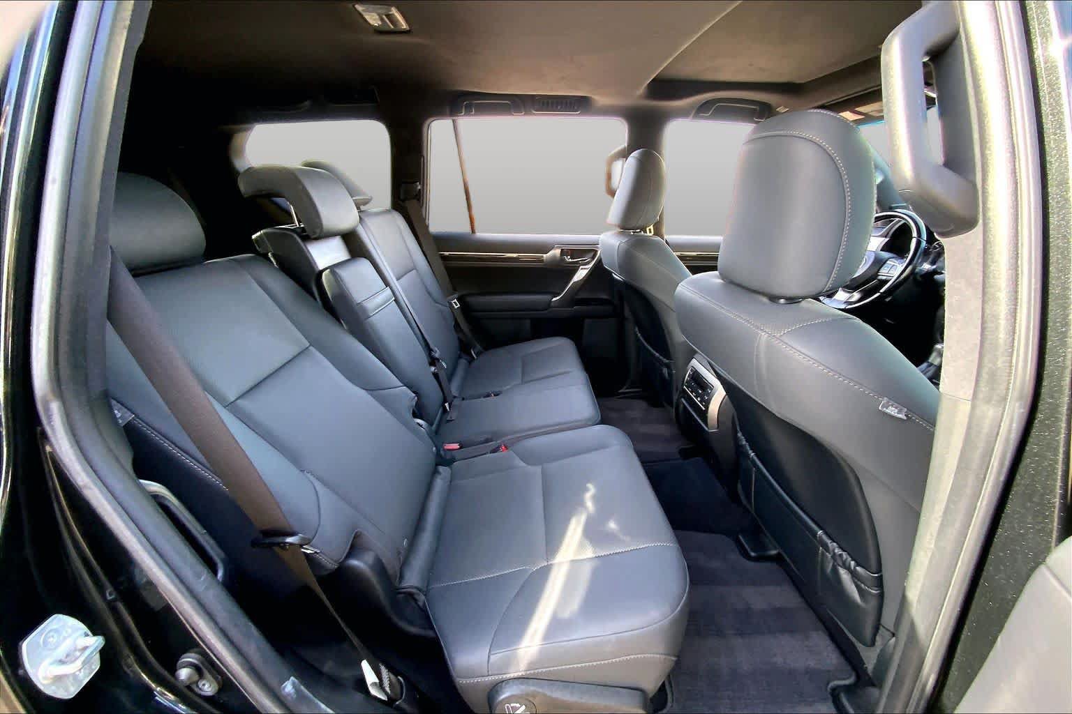Used 2022 Lexus GX 460 Premium w/ Premium Package AWD/4WD image 20