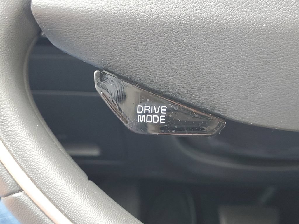 Used 2023 Kia Niro EX FWD image 23