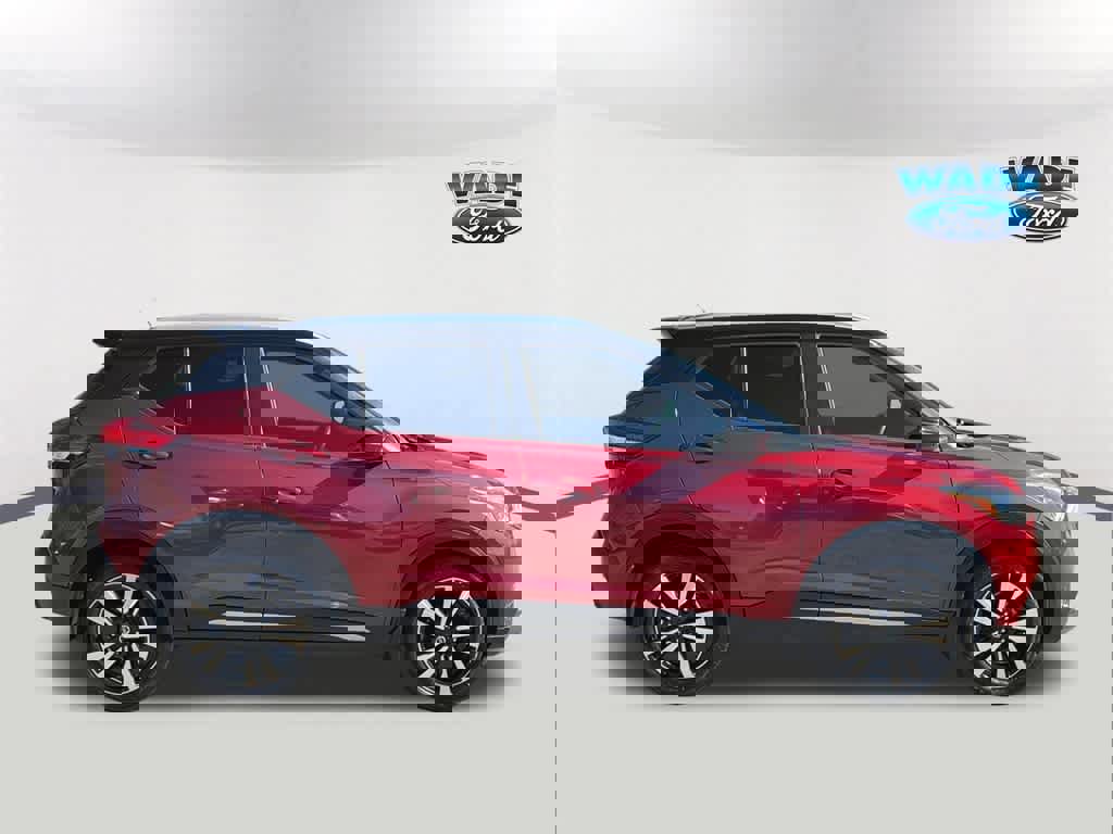 Used 2019 Nissan Kicks SR w/ SR Premium Package image 4