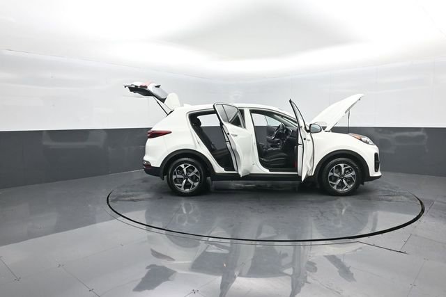 Used 2020 Kia Sportage LX image 35