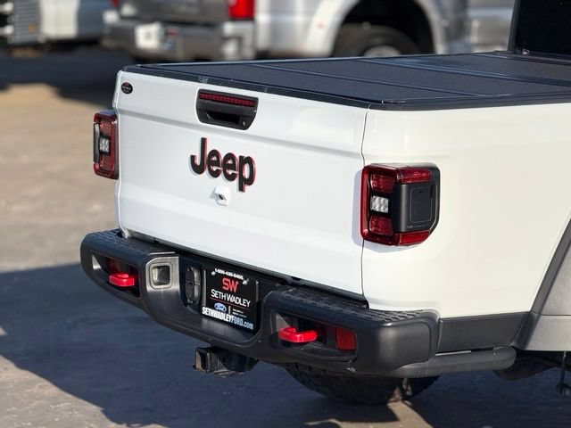 Used 2023 Jeep Gladiator Rubicon AWD/4WD image 12