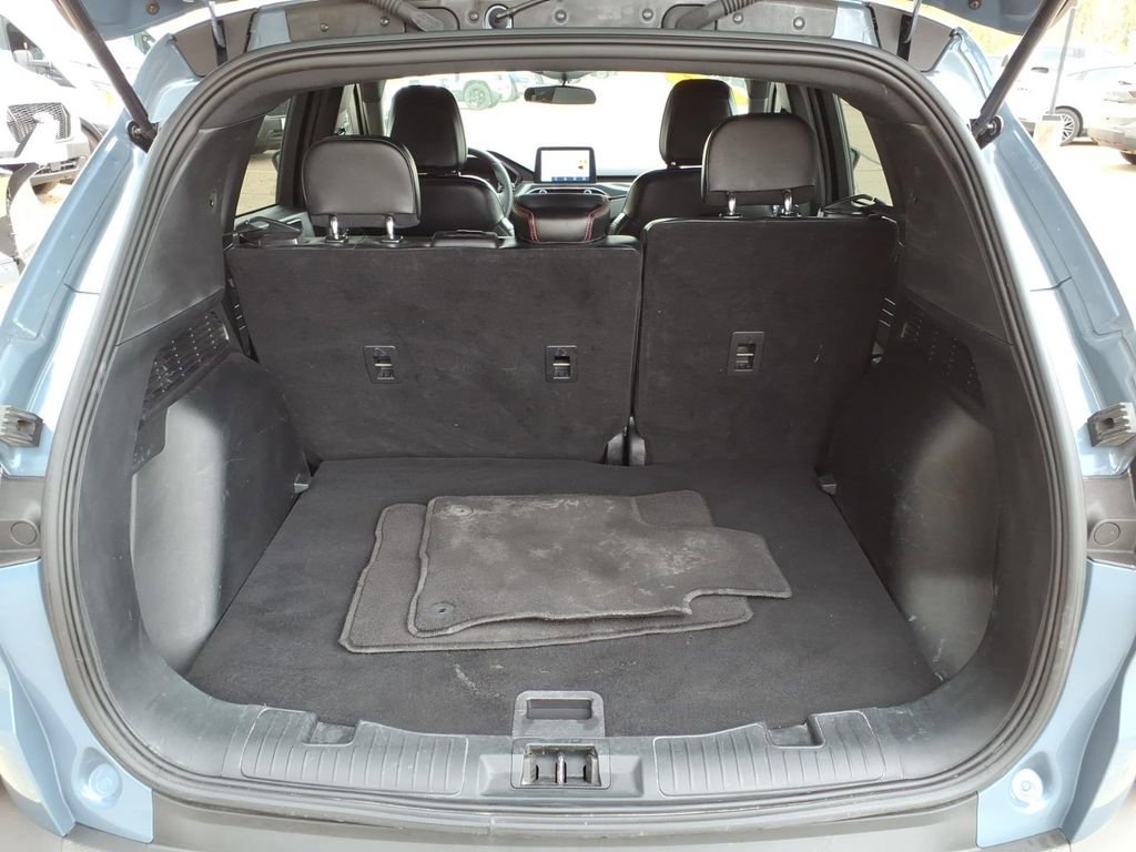 Certified 2025 Ford Escape ST-Line AWD/4WD image 12