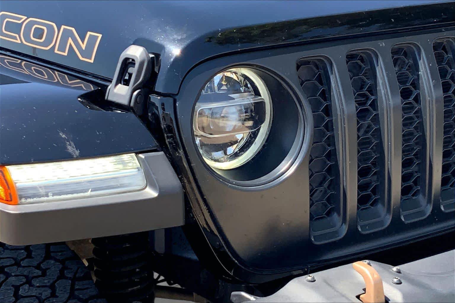 Used 2022 Jeep Wrangler Unlimited Rubicon w/ Trailer Tow Package AWD/4WD image 28