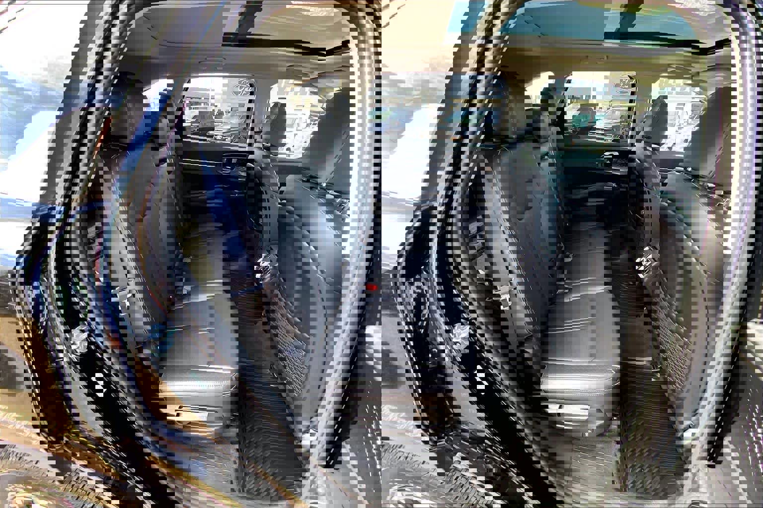 Used 2025 Kia Sorento S w/ Panoramic Sunroof Package image 20