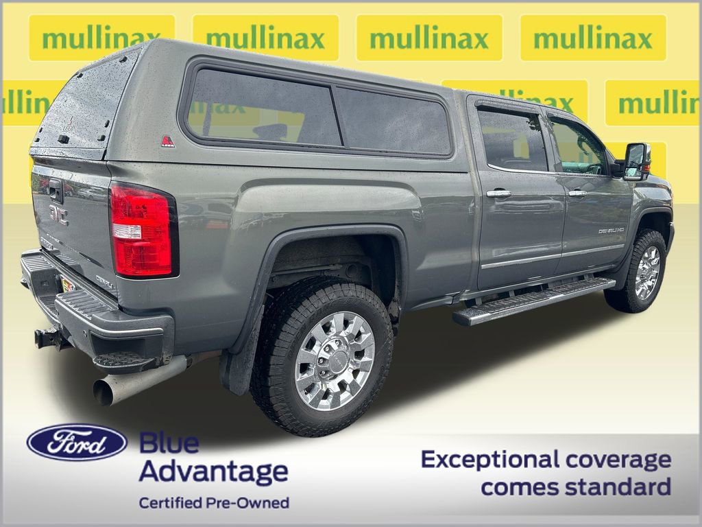 Used 2018 GMC Sierra 2500 Denali w/ Duramax Plus Package AWD/4WD image 3