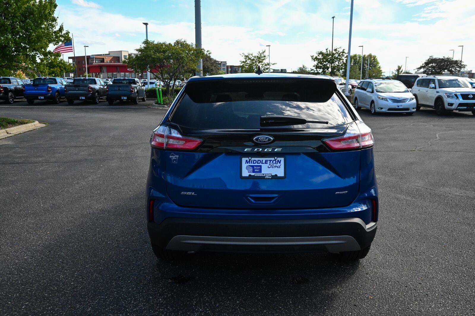 Certified 2024 Ford Edge SEL w/ Convenience Package AWD/4WD image 6