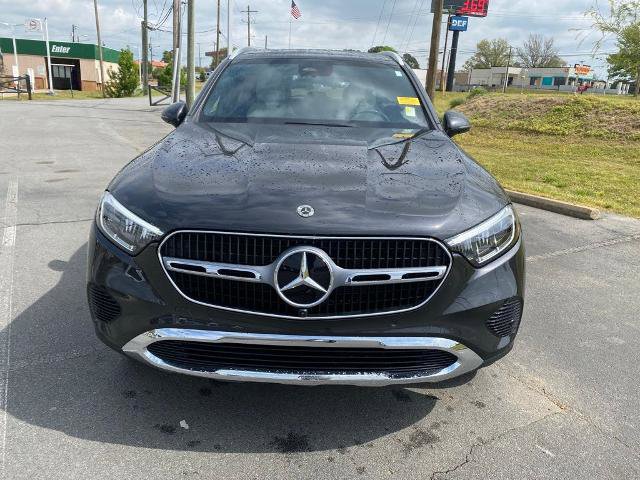 Used 2024 Mercedes-Benz GLC 300 video 2