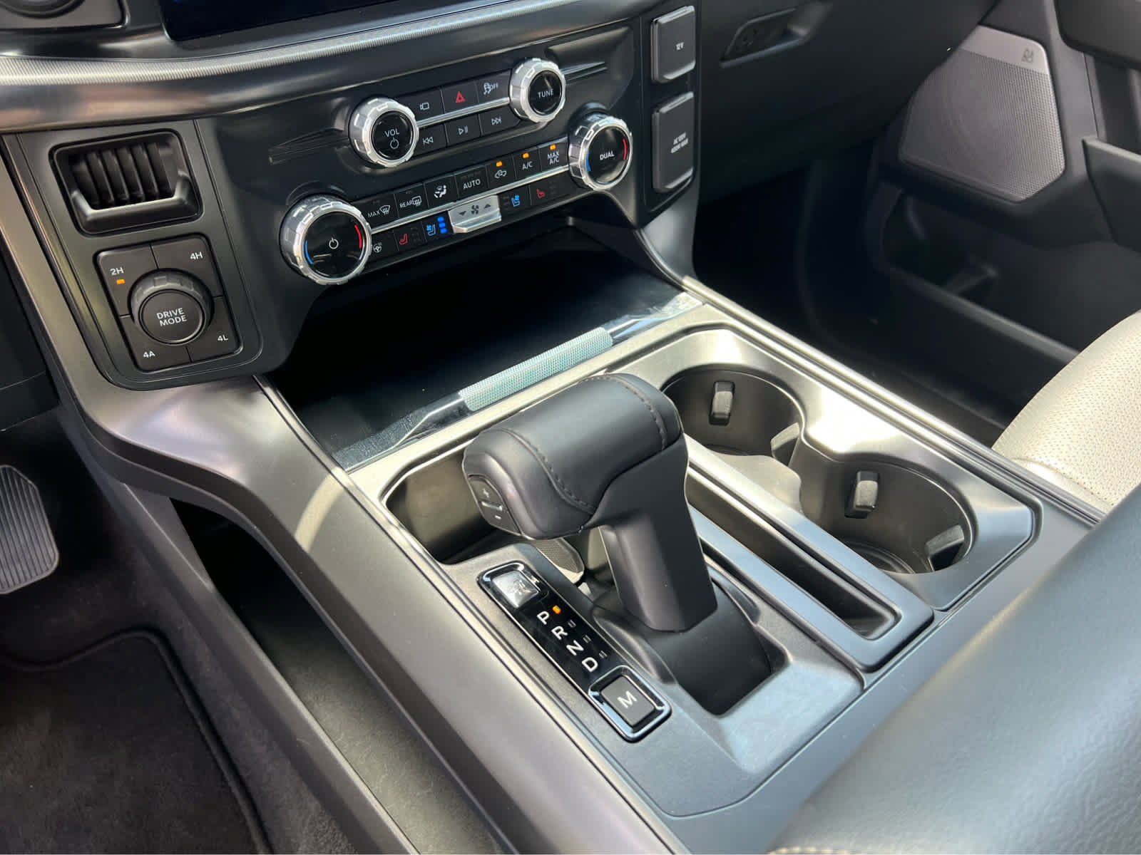 Certified 2025 Ford F150 Lariat AWD/4WD image 38