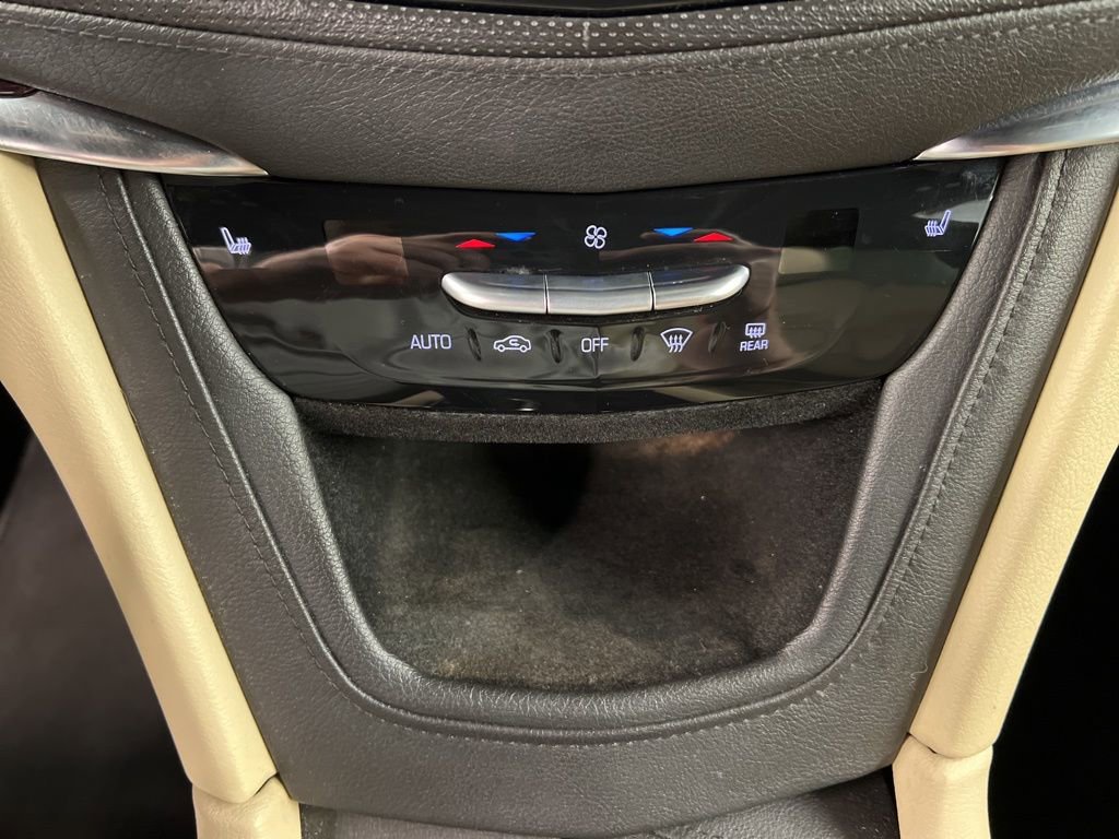Used 2017 Cadillac XT5 Luxury w/ Driver Awareness Package AWD/4WD image 15