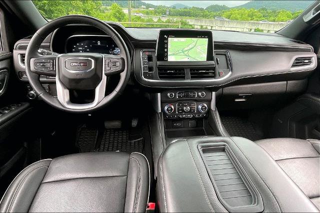 Used 2023 GMC Yukon SLT w/ SLT Premium Package AWD/4WD image 15