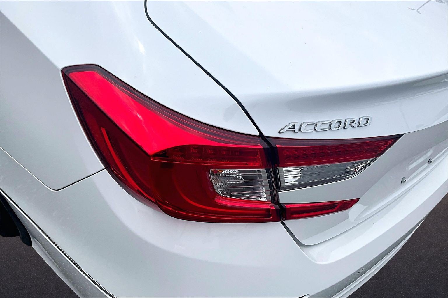 Used 2021 Honda Accord Touring image 30
