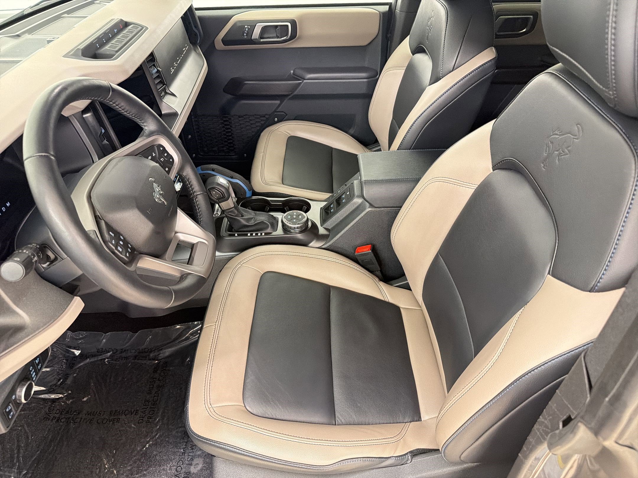 Certified 2024 Ford Bronco Wildtrak AWD/4WD image 5