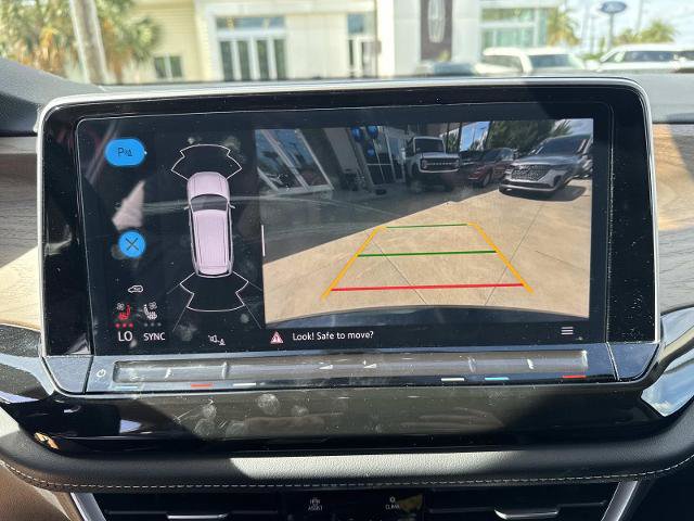 Used 2025 Volkswagen Atlas SE FWD image 26