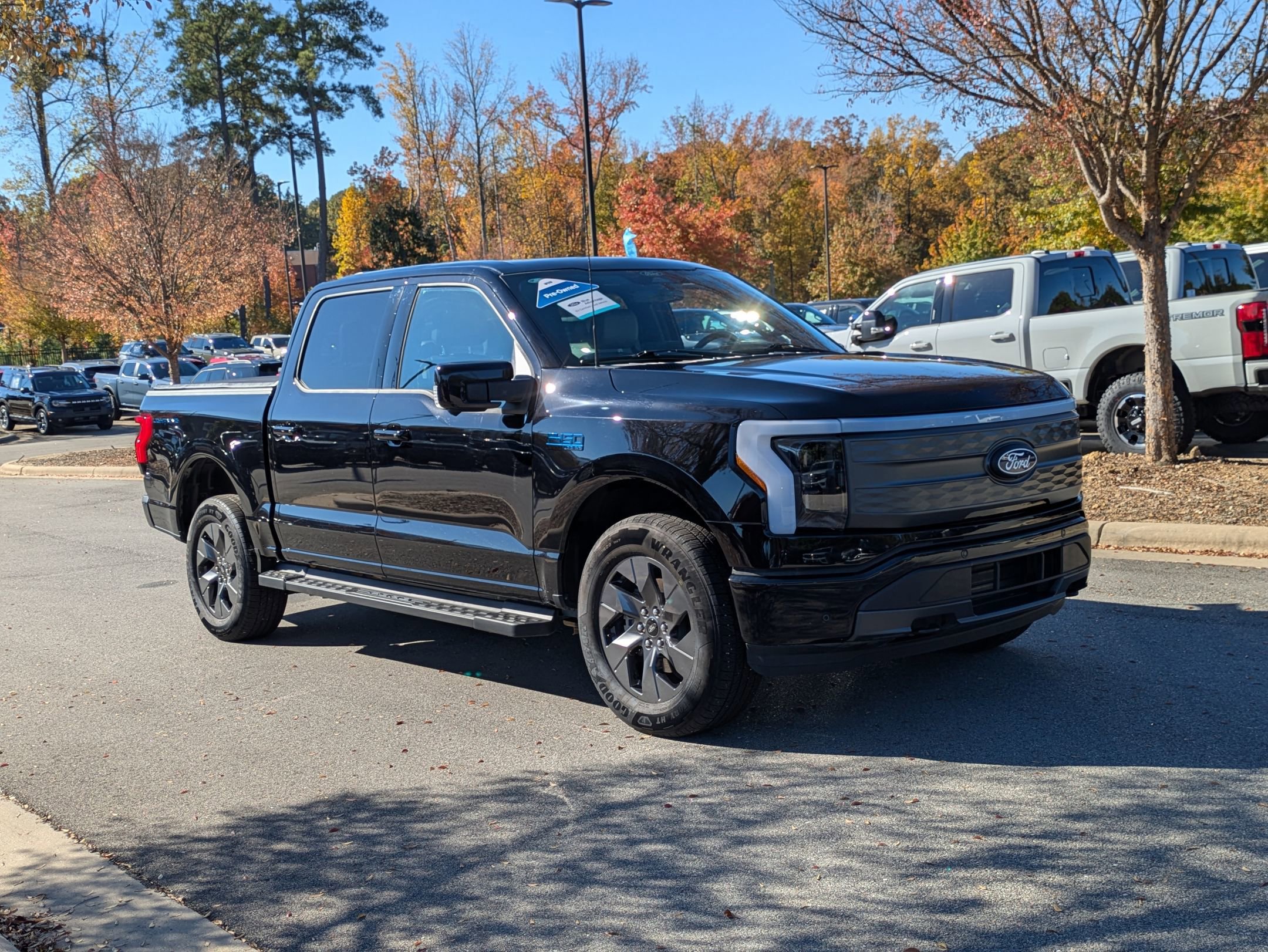 Certified 2024 Ford F150 Lightning Lariat image 10
