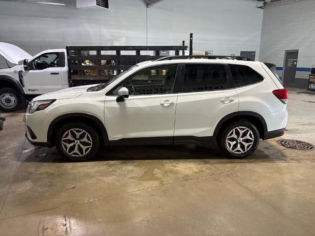 Used 2024 Subaru Forester Premium AWD/4WD image 7
