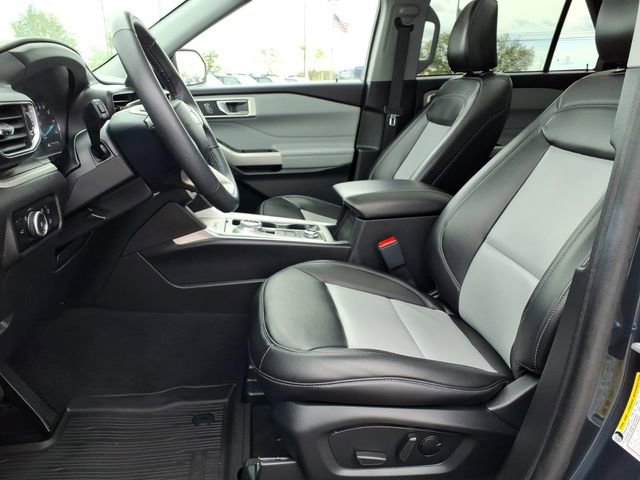 Certified 2024 Ford Explorer XLT w/ Equipment Group 202A AWD/4WD image 15