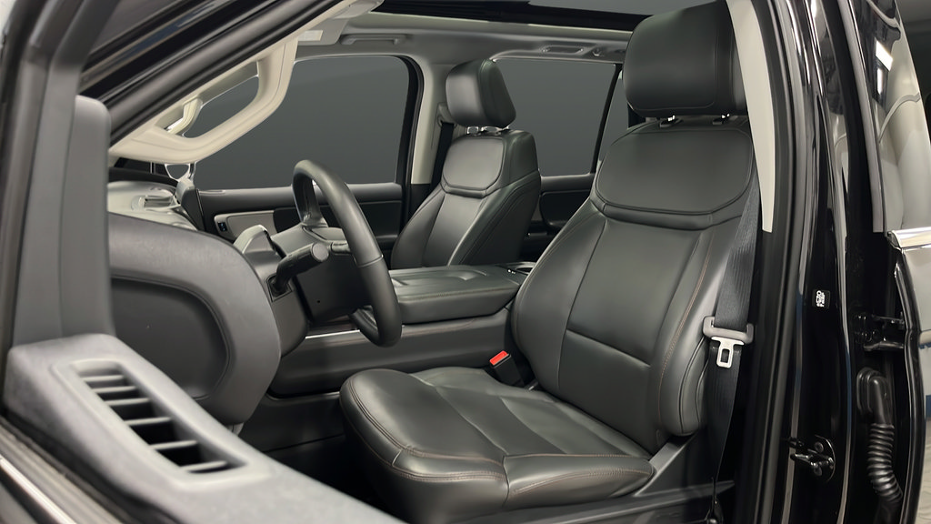 Certified 2025 Ford Expedition Max Active AWD/4WD image 9
