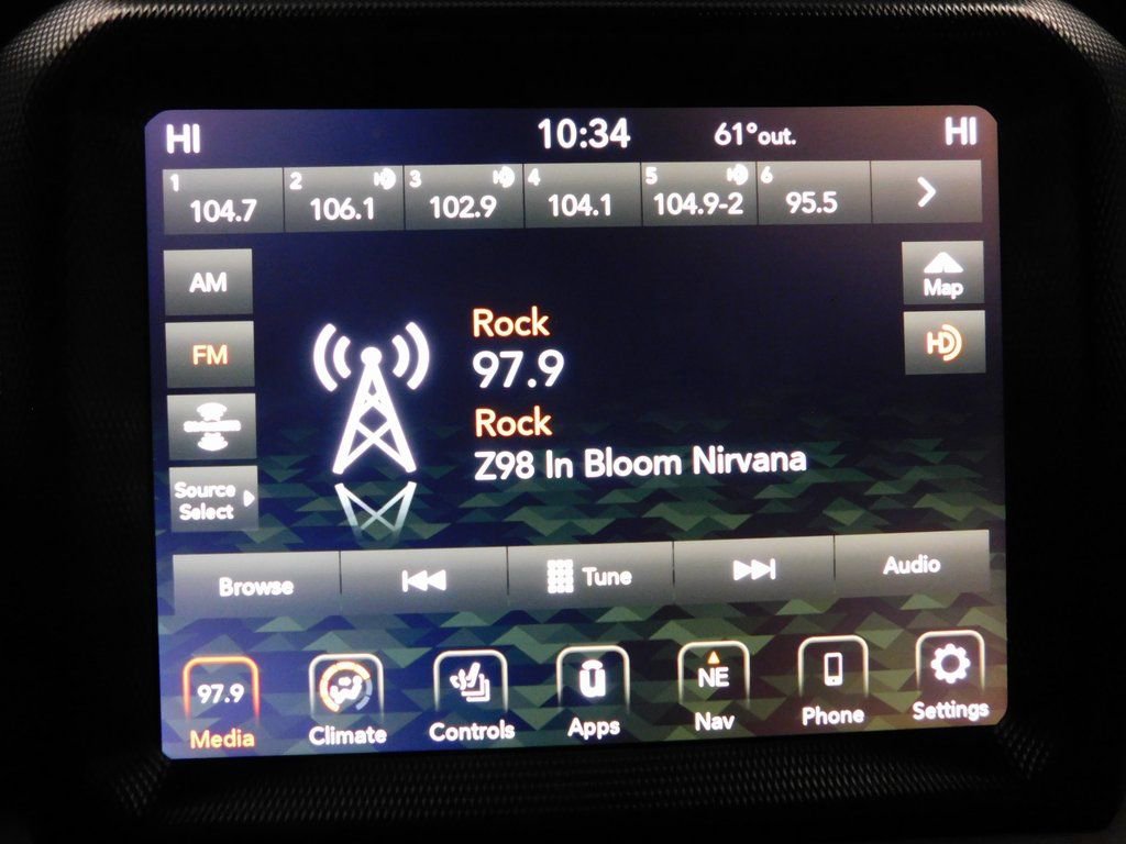 Used 2022 Jeep Wrangler Unlimited Sahara image 16