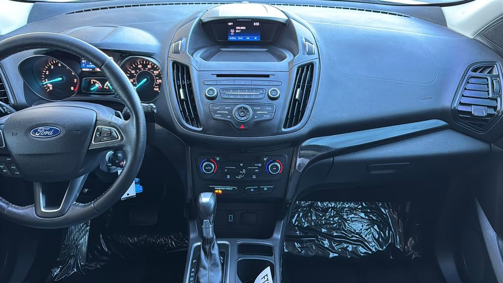 Certified 2017 Ford Escape SE w/ SE Sport Appearance Package image 9