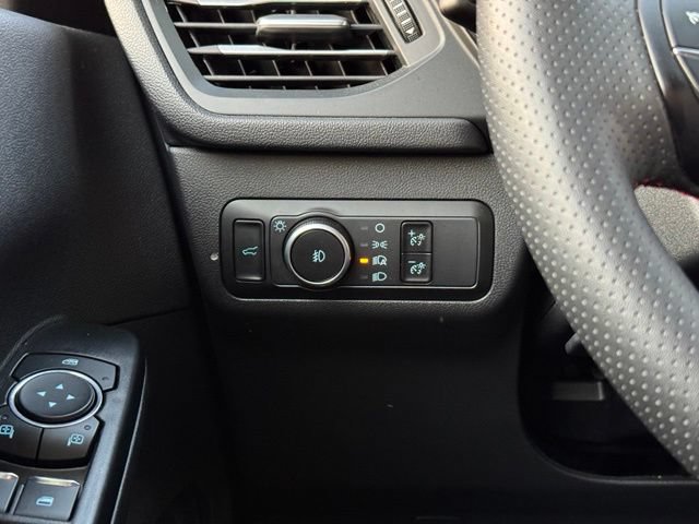 Certified 2025 Ford Escape ST-Line Select AWD/4WD image 37