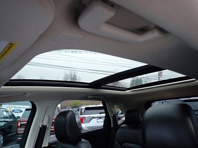 Certified 2022 Ford Edge SEL w/ Convenience Package image 25