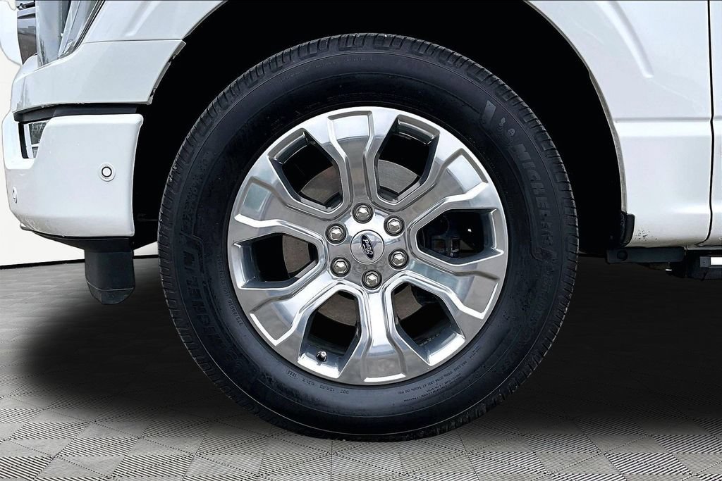 Certified 2022 Ford F150 Platinum w/ Equipment Group 701A High AWD/4WD image 9