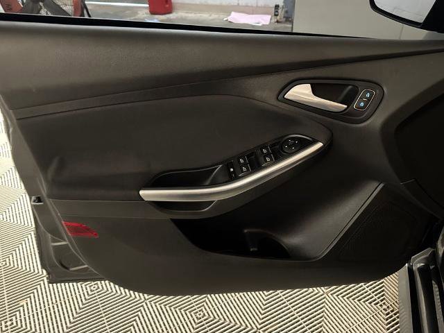 Certified 2018 Ford Focus ST FWD image 15