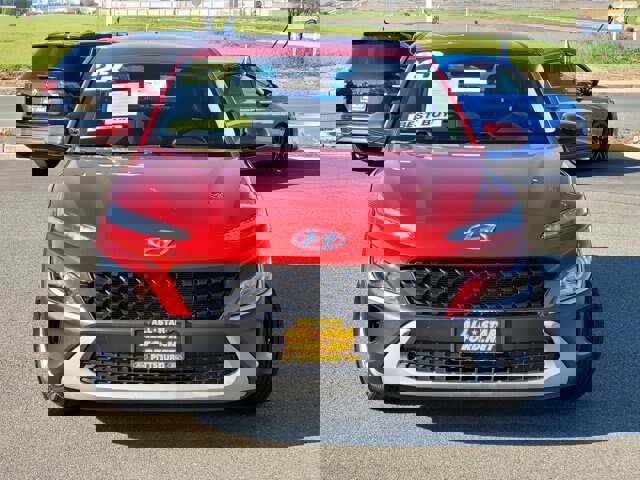 Used 2023 Hyundai Kona SE w/ Cargo Package image 8