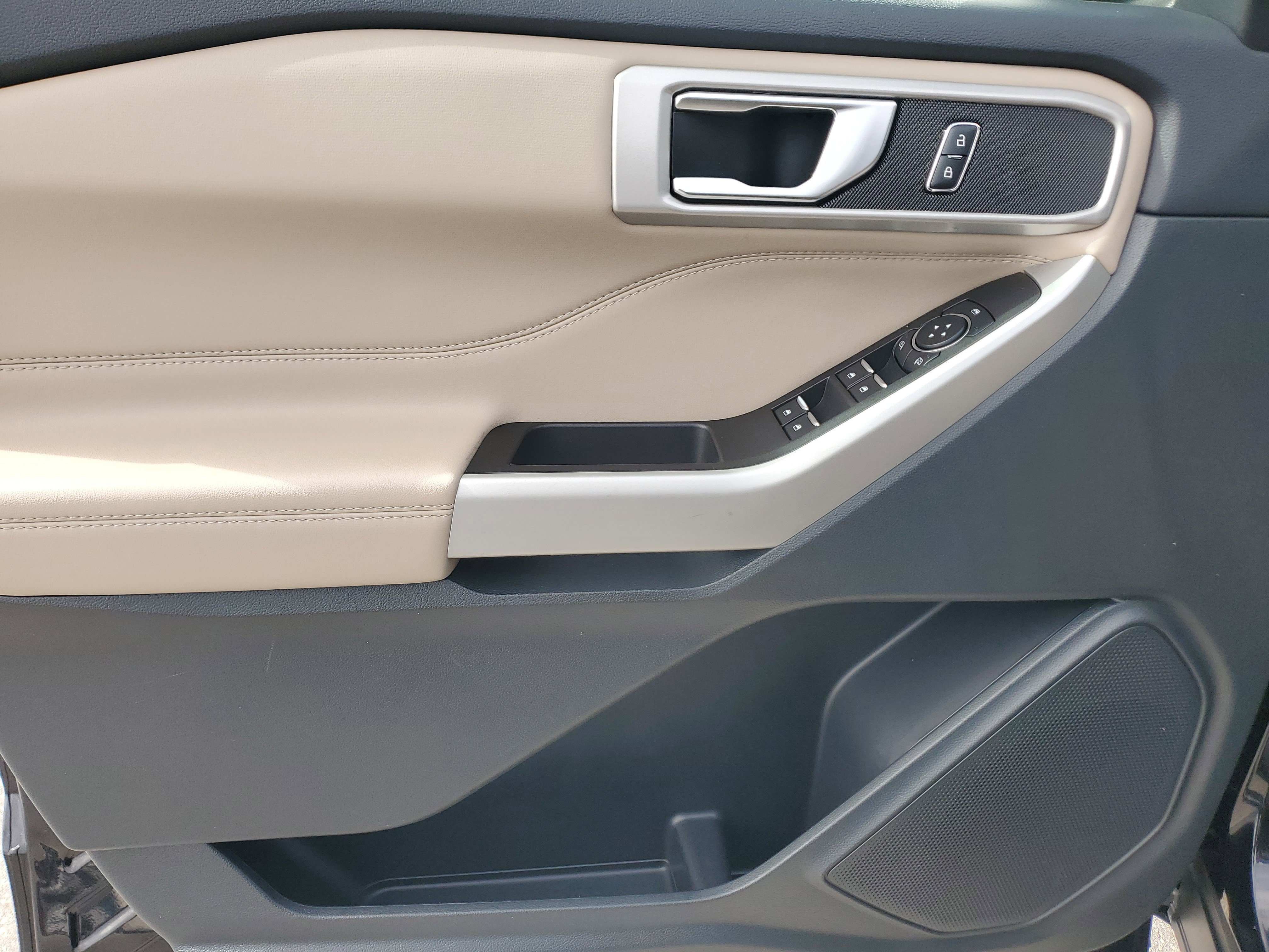 Certified 2024 Ford Explorer XLT w/ Equipment Group 202A image 28