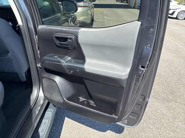Used 2022 Toyota Tacoma SR AWD/4WD image 23