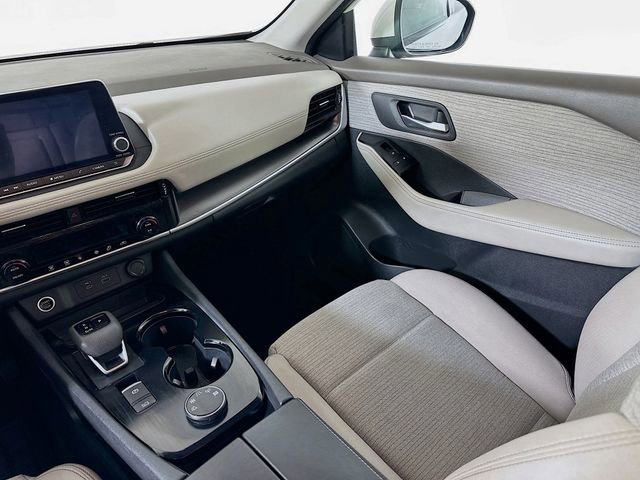 Used 2022 Nissan Rogue SV image 20