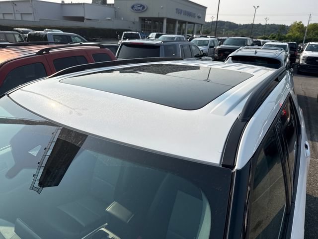 Certified 2024 Ford Explorer XLT w/ Equipment Group 202A AWD/4WD image 10