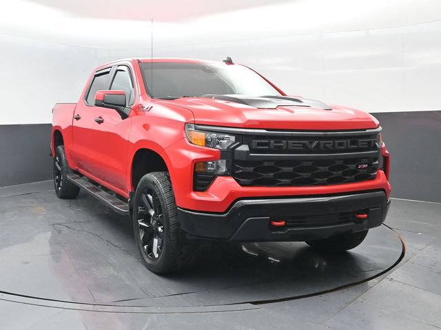 Used 2025 Chevrolet Silverado 1500 Custom Trail Boss AWD/4WD image 2