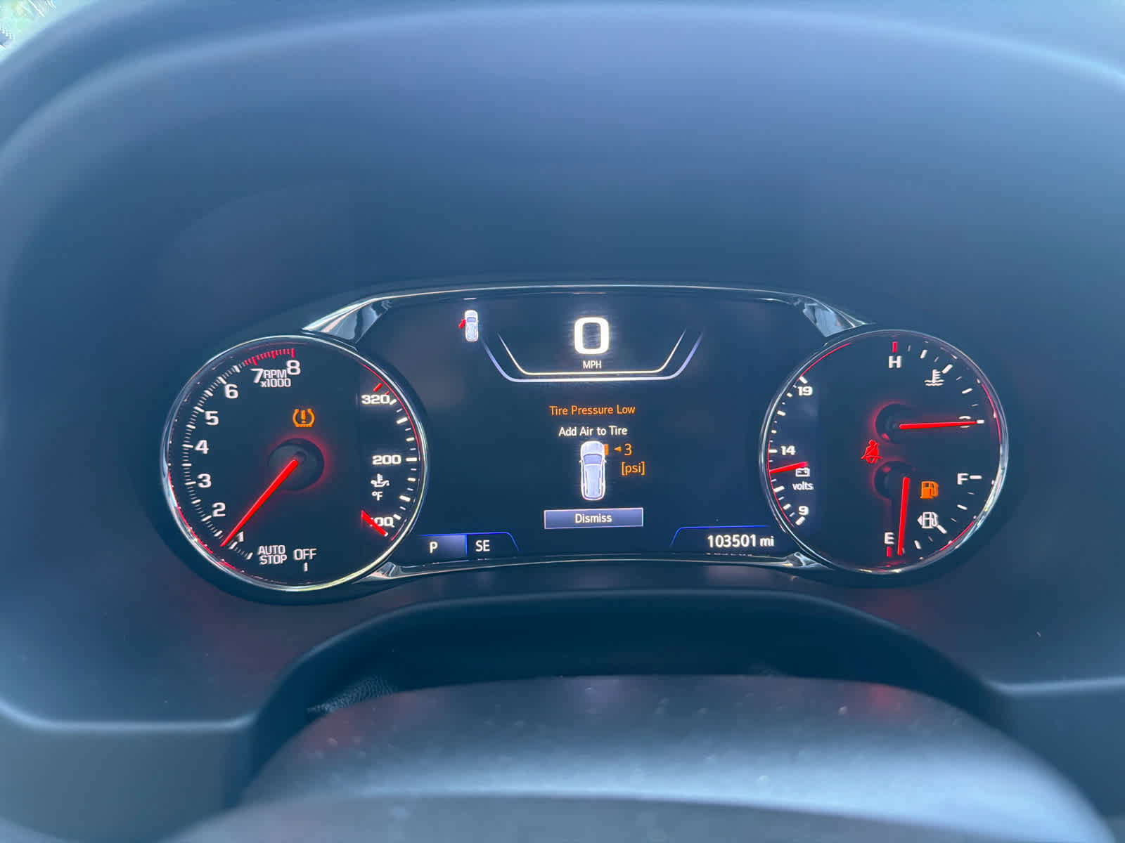 Used 2023 GMC Acadia SLT w/ Elevation Edition FWD image 8