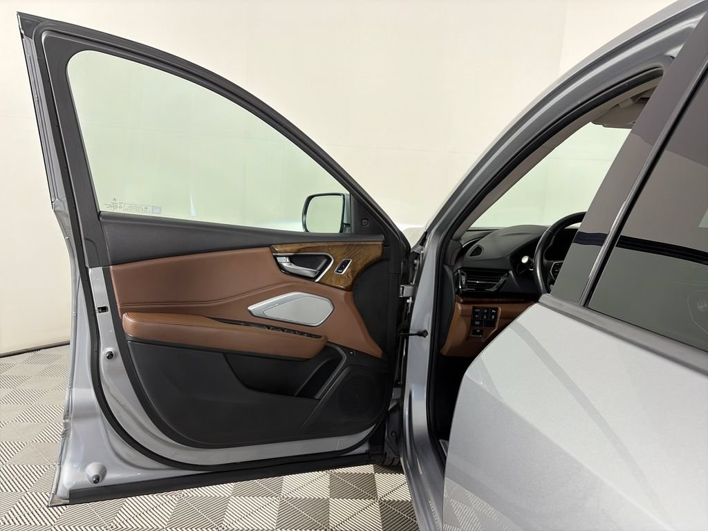 Used 2019 Acura RDX w/ Advance Package AWD/4WD image 10
