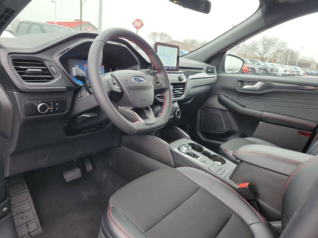 Certified 2025 Ford Escape ST-Line AWD/4WD image 20