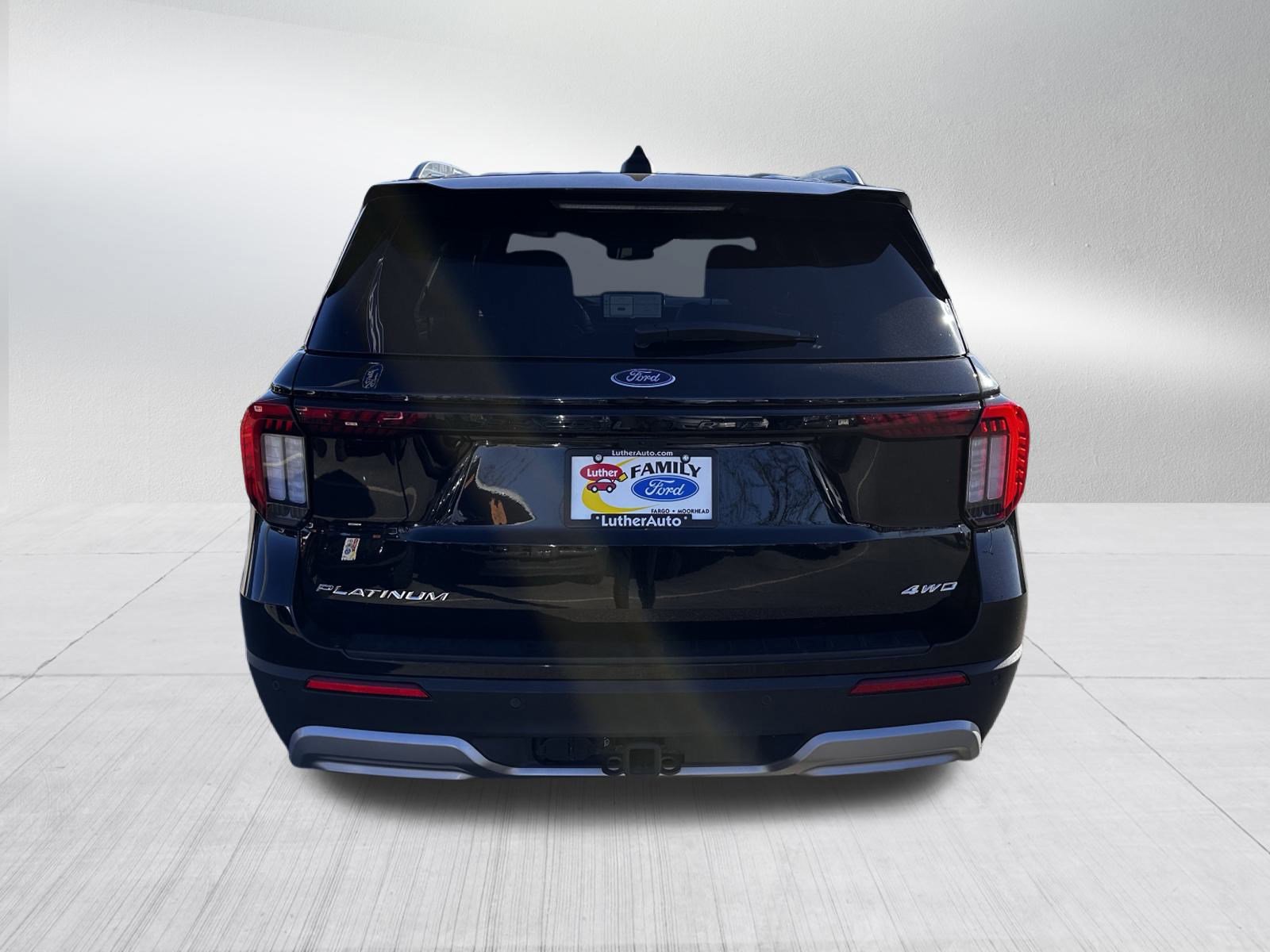 Certified 2025 Ford Explorer Platinum w/ LUX Leather Package image 4