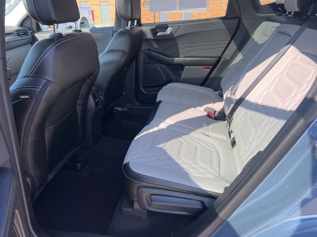 Certified 2023 Ford Escape Platinum w/ Premium Technology Package image 24