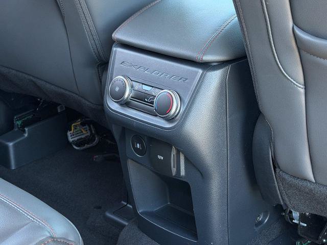 Certified 2025 Ford Explorer Active w/ Active Comfort Package AWD/4WD image 13