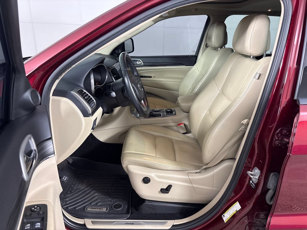 Used 2021 Jeep Grand Cherokee Limited AWD/4WD image 29