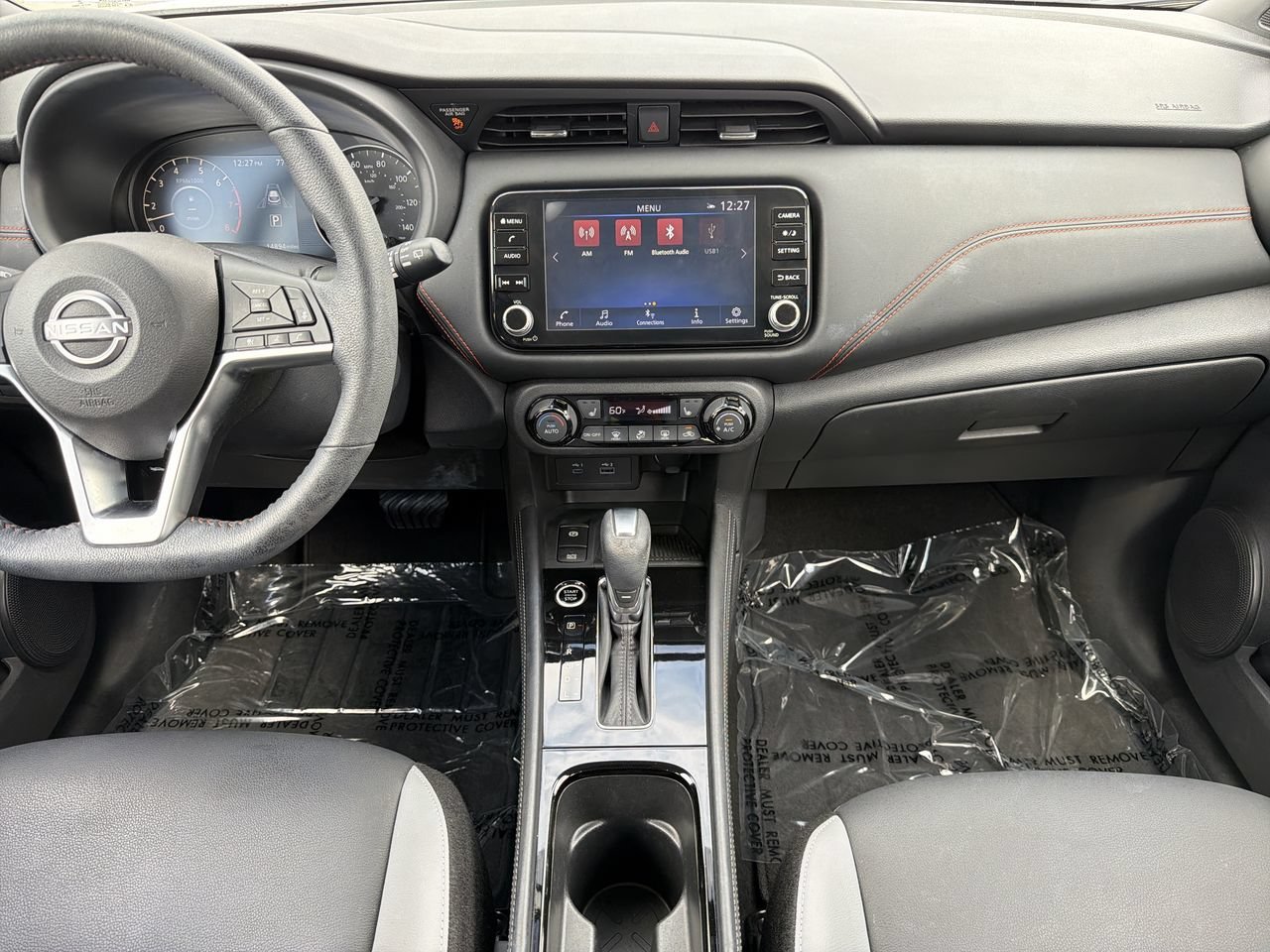 Used 2023 Nissan Kicks SR w/ SR Premium Package FWD image 14
