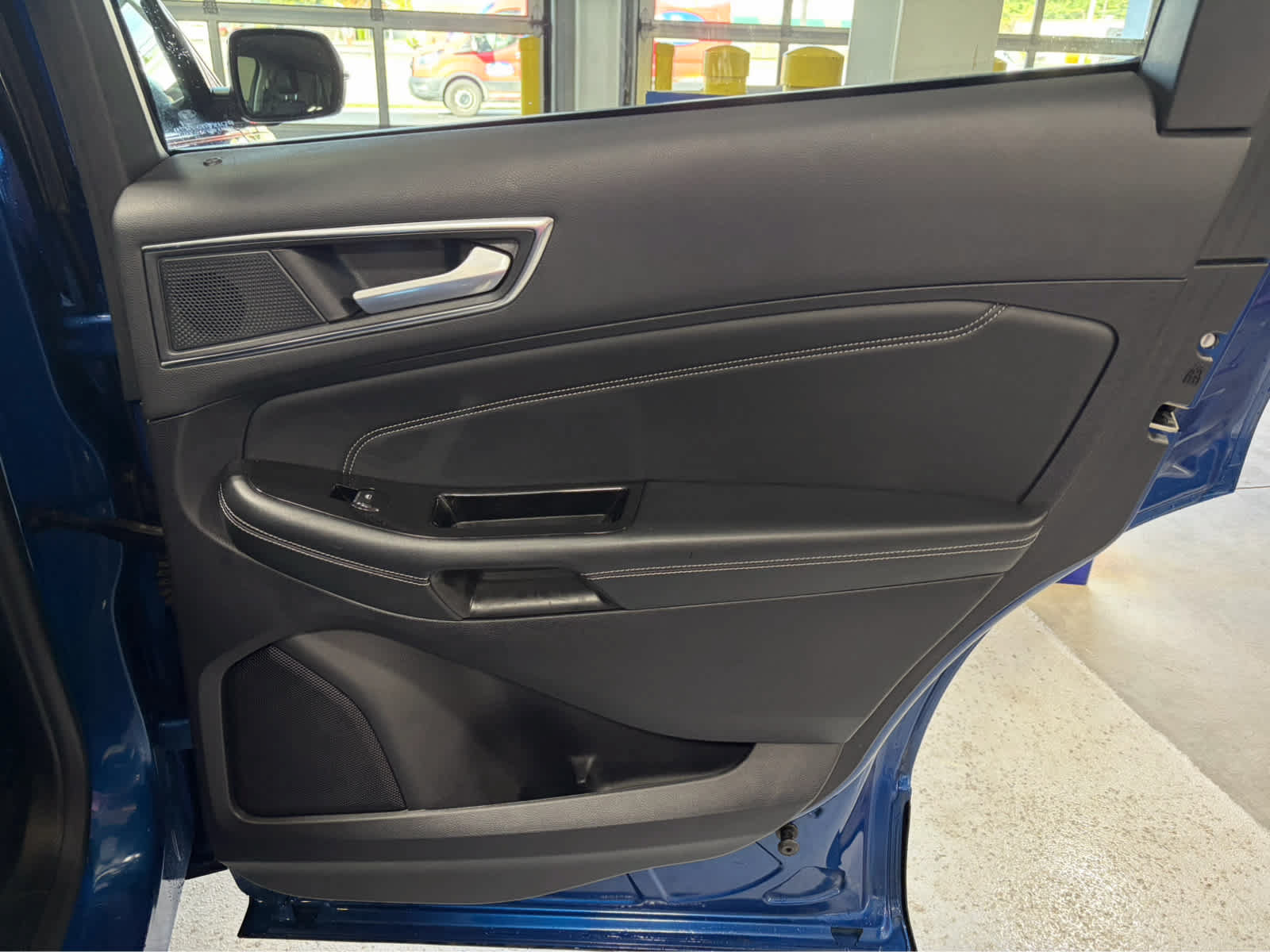Certified 2020 Ford Edge Titanium AWD/4WD image 33