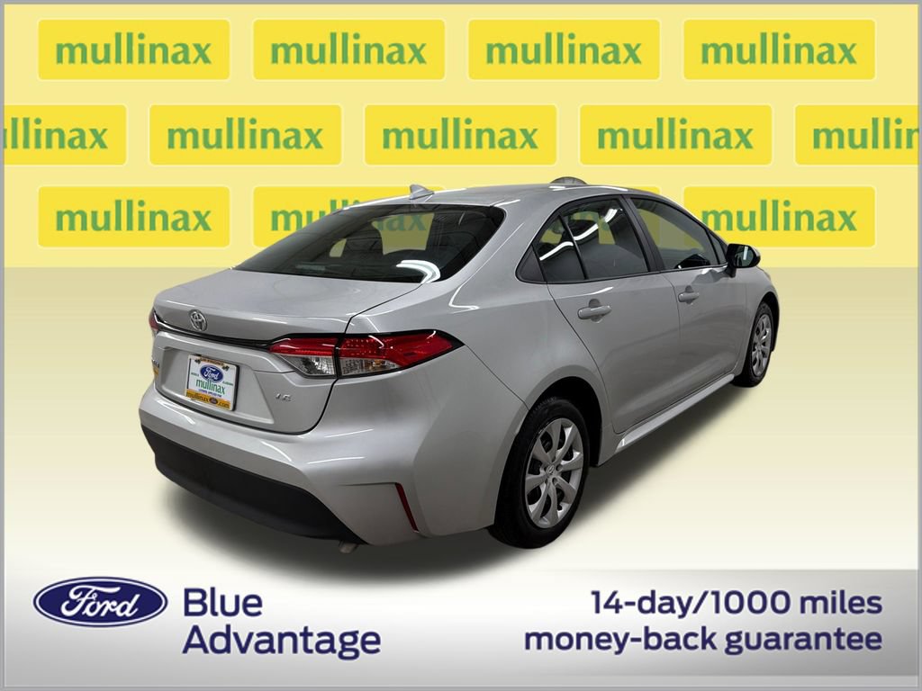 Used 2026 Toyota Corolla LE FWD image 3