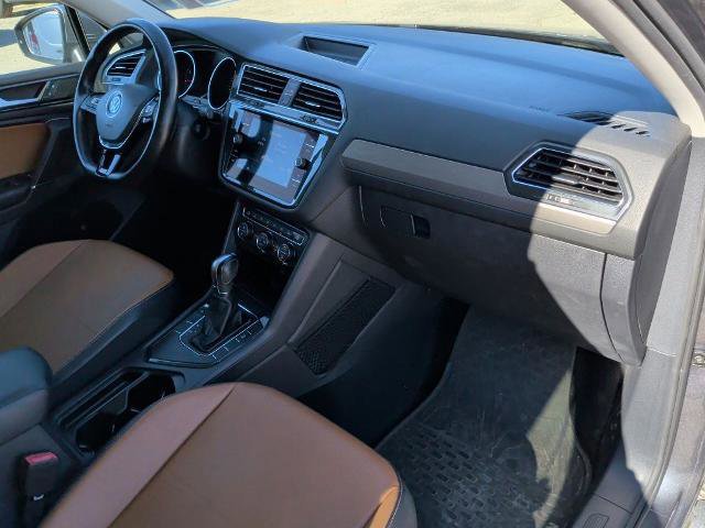 Used 2018 Volkswagen Tiguan SE w/ Panoramic Sunroof Package image 22