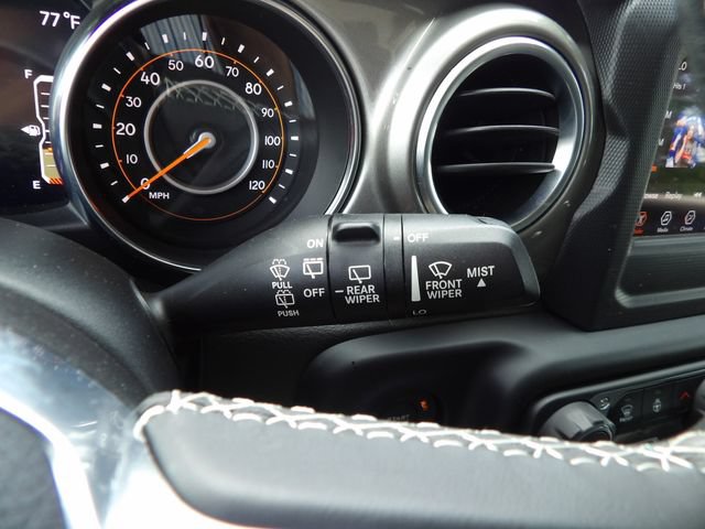 Used 2019 Jeep Wrangler Unlimited Sahara w/ Cold Weather Group AWD/4WD image 17