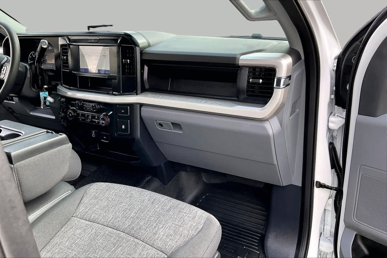 Certified 2025 Ford F250 XL w/ FX4 Off-Road Package AWD/4WD image 15