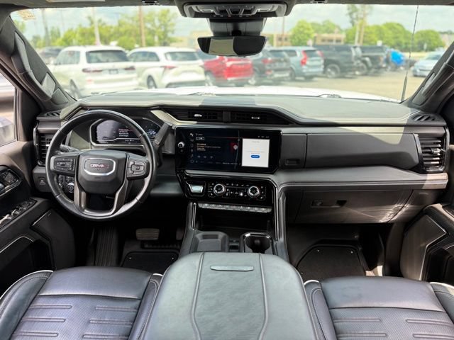 Used 2024 GMC Sierra 2500 AT4X AWD/4WD image 2