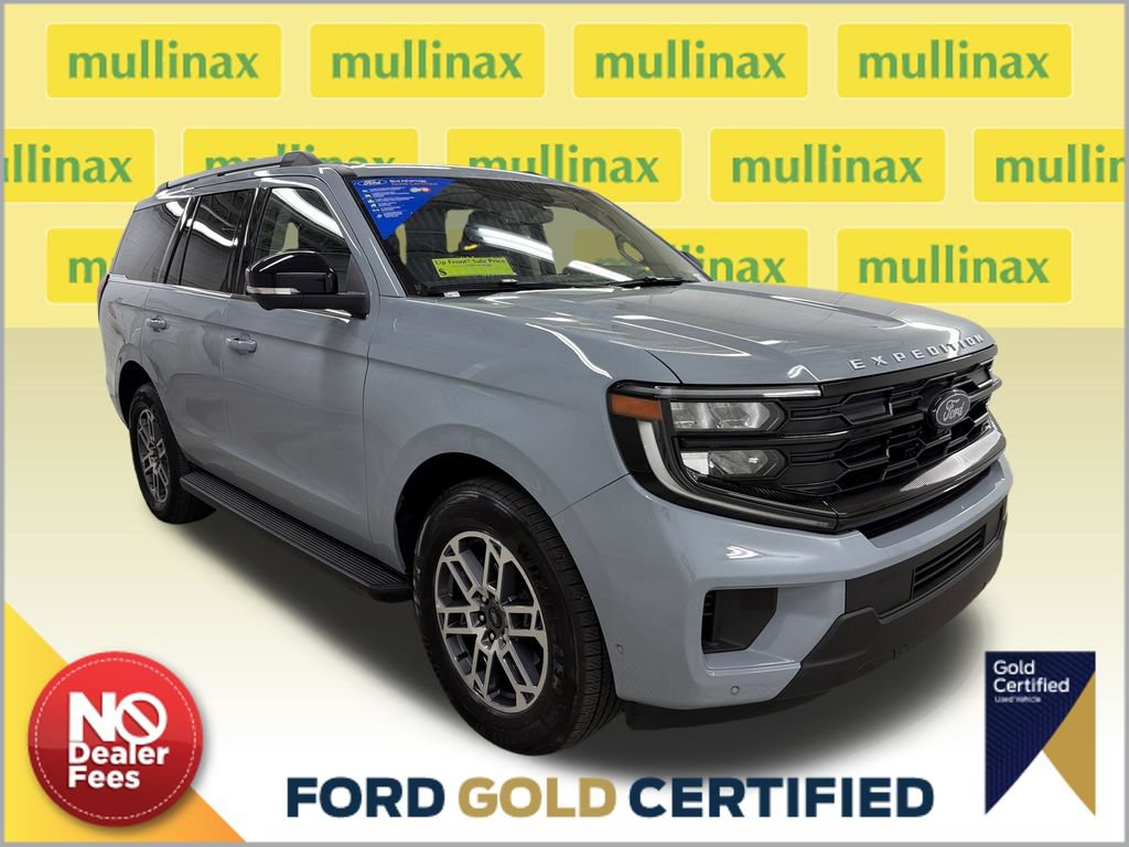 Certified 2025 Ford Expedition Active RWD image 1